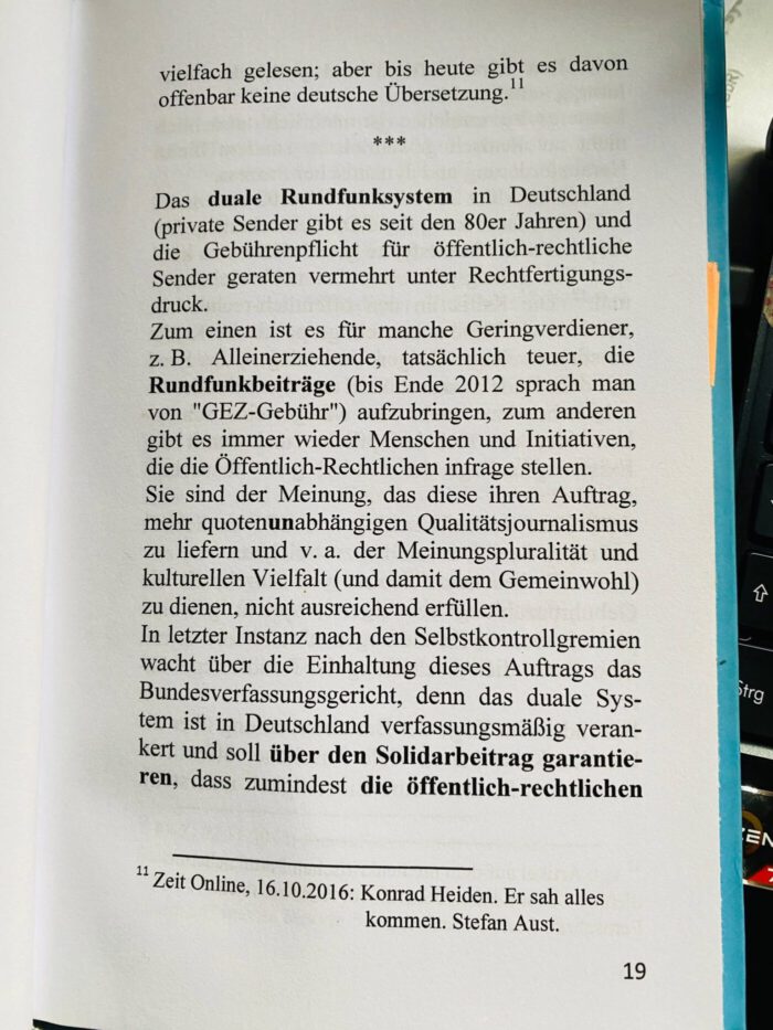 Du betrachtest gerade Angriffe auf den Öffentlich-Rechtlichen Rundfunk, Babiš & das „Prinzip Storchennest“